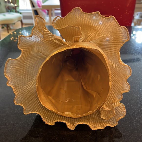 13 inch Porcelain Victorian Angel - Gold and Burgundy - Picture 12 of 16